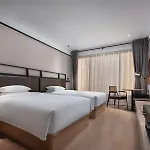 Tongpai Hotel