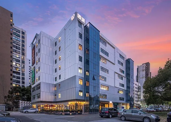 Tongpai Hotel