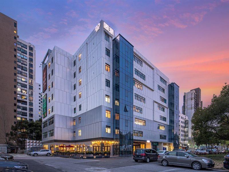 Hotel Tongpai 4*